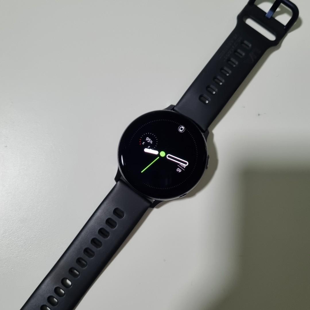 Samsung Galaxy Active Watch 2 UA