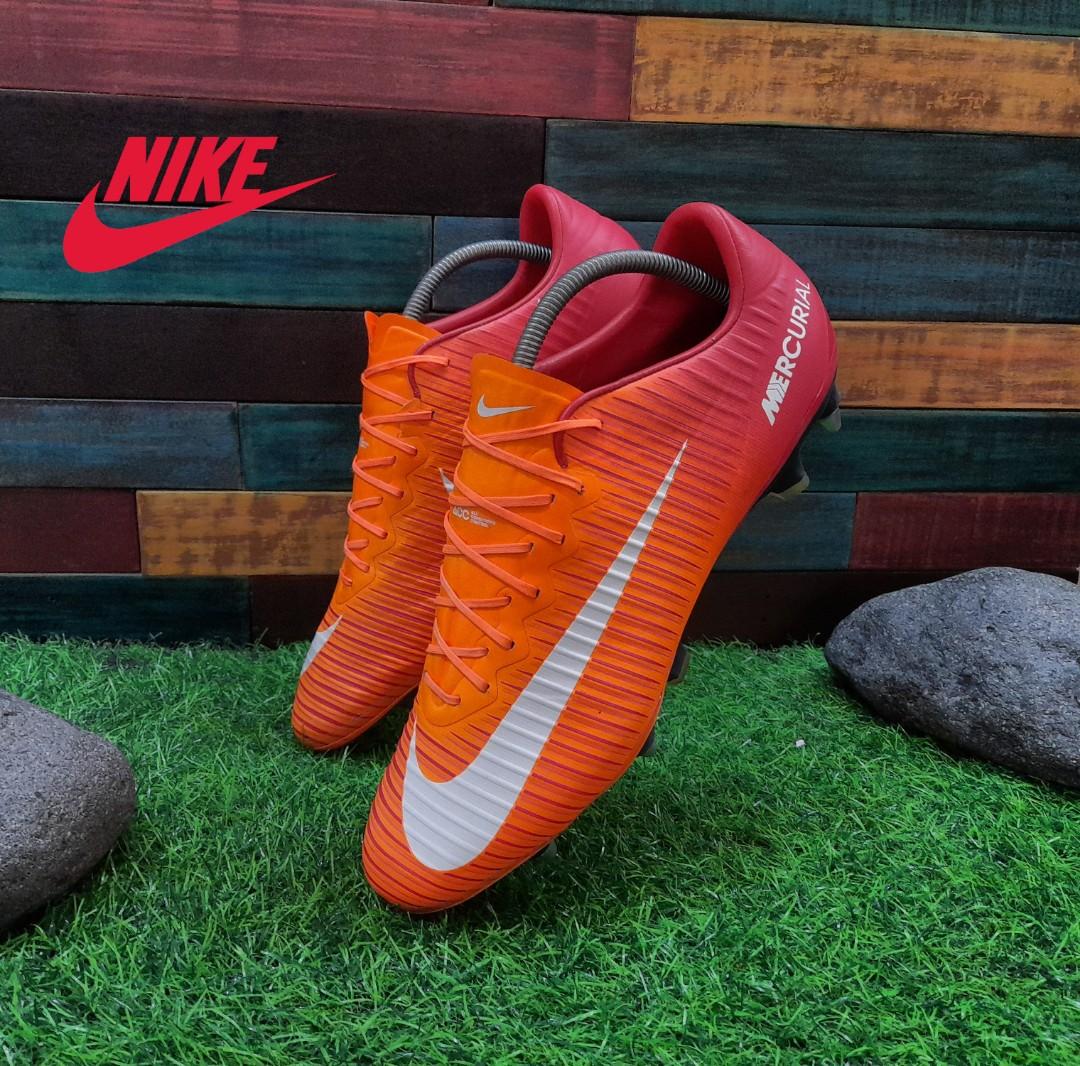 sepatu bola nike mercurial orange
