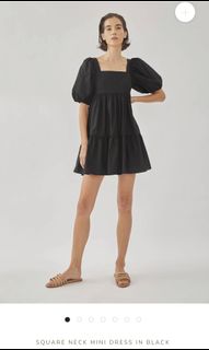 (Category: ) located in . Submitted by byebyemywardrobe (Listing ID 1136911631, Image 1). Description: .