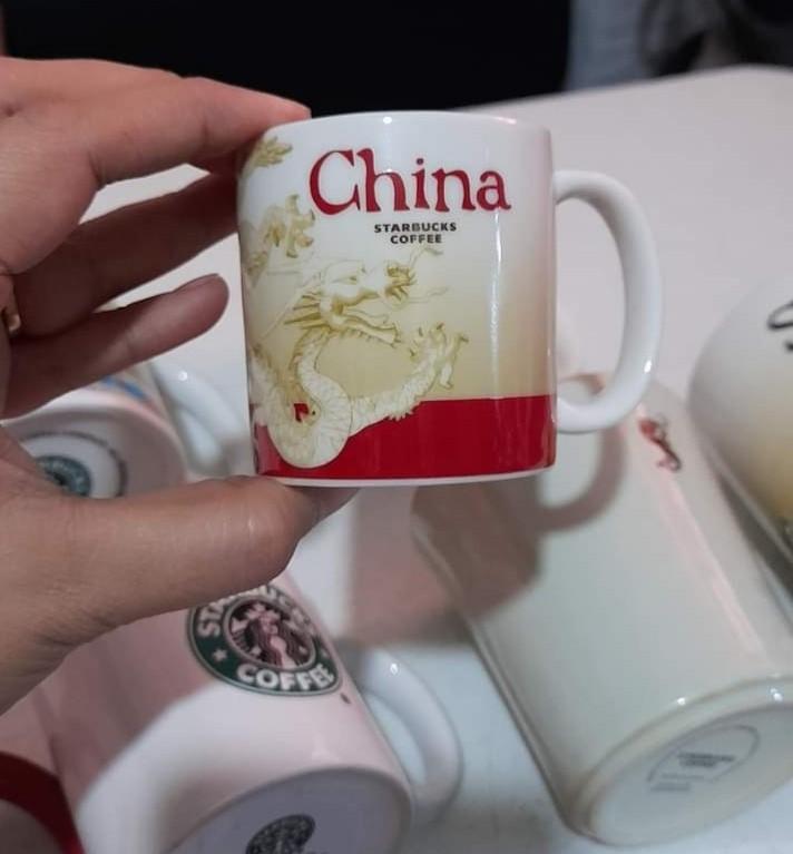 Starbucks icon mug (Category: Coffee & Tea Tableware) located in Bacoor. Submitted by roxd_everything (Listing ID 1136881784, Image 1). Description: .