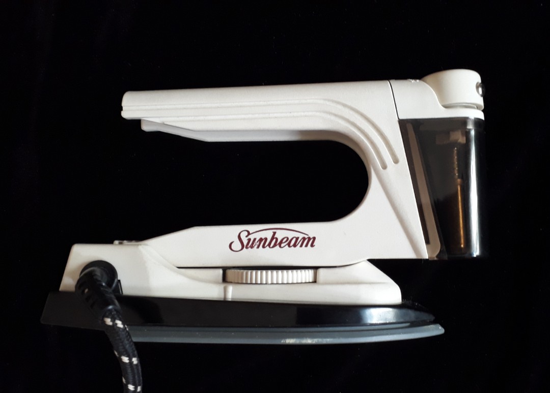 Sunbeam Portable Compact Steam Iron, Furniture & Home Living, Home