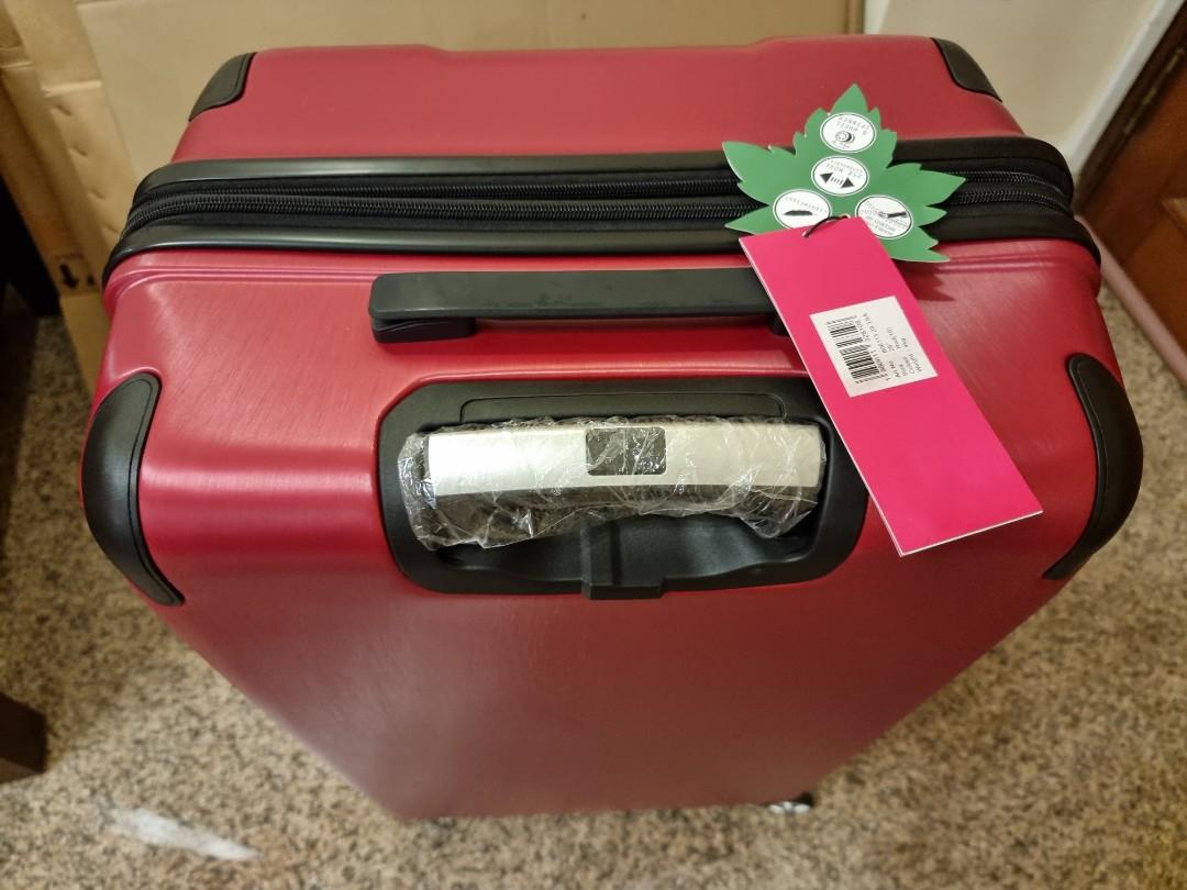 URS 28 inch Luggage Bag, Hobbies & Toys, Travel, Luggage on Carousell