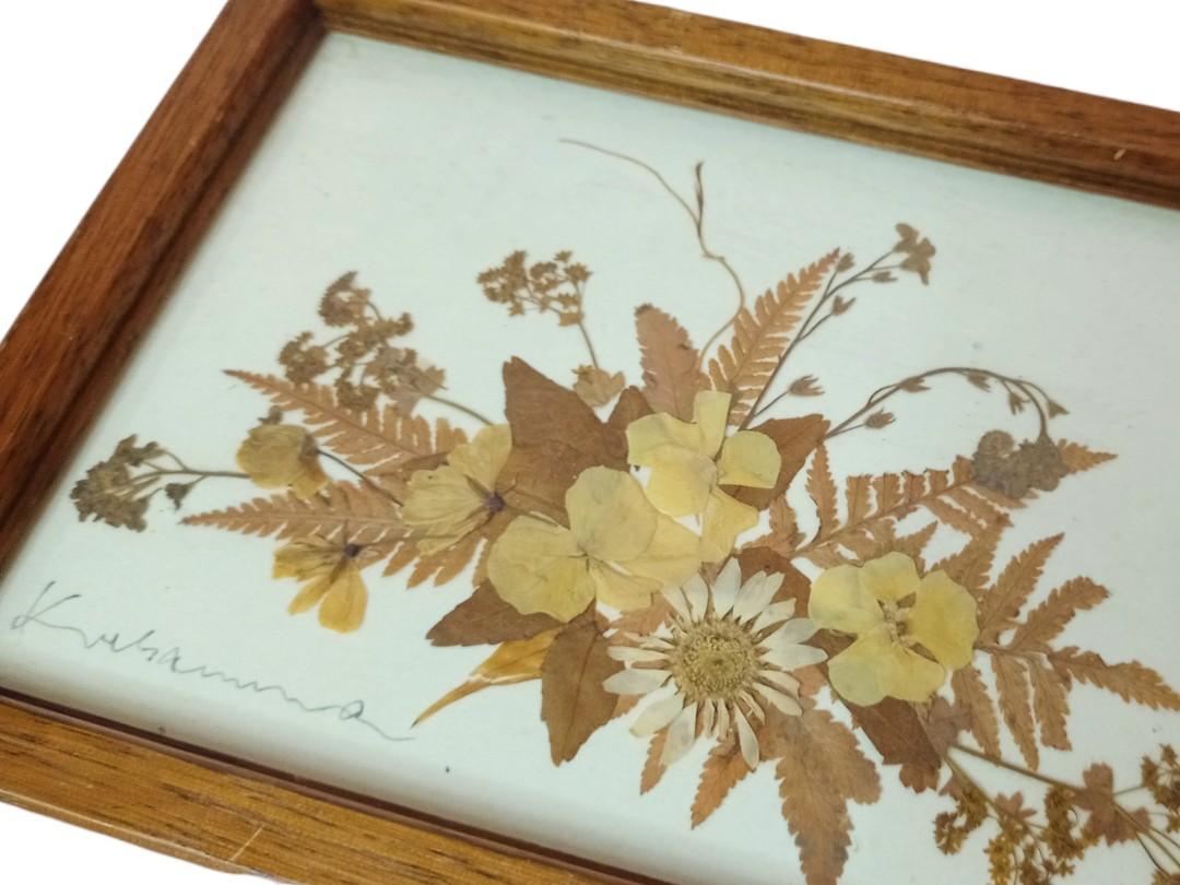 How To Display Dried Flowers In A Frame