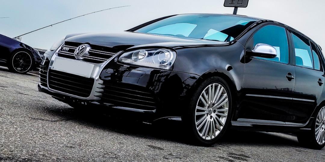 数量は多】 enco.PartsShopVW パサート B8 3CCZE用 純正エンジンオイル