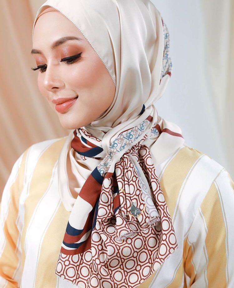 Printed satin silk shawl clearance