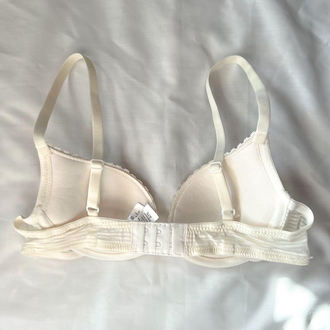 6ixty8ight White Lace Wired Bra, Women's Fashion, New Undergarments &  Loungewear on Carousell