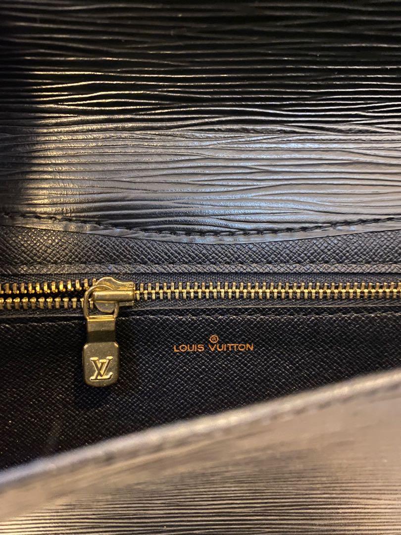 Louis Vuitton Vintage - Epi Art Deco Clutch Bag - Green - Leather and Epi Leather  Handbag - Luxury High Quality - Avvenice