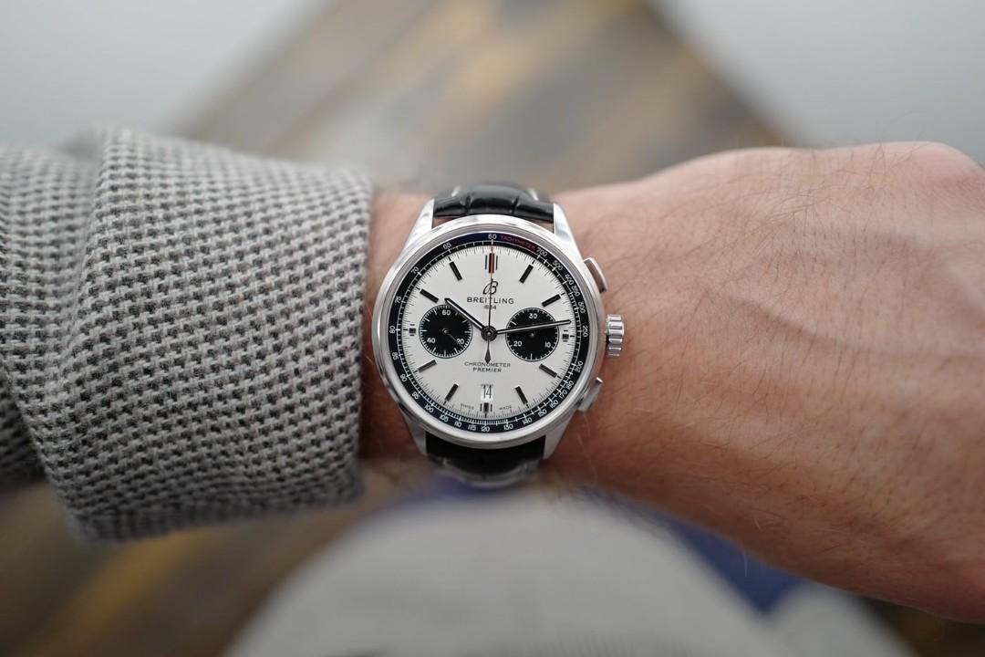 breitling b01 panda