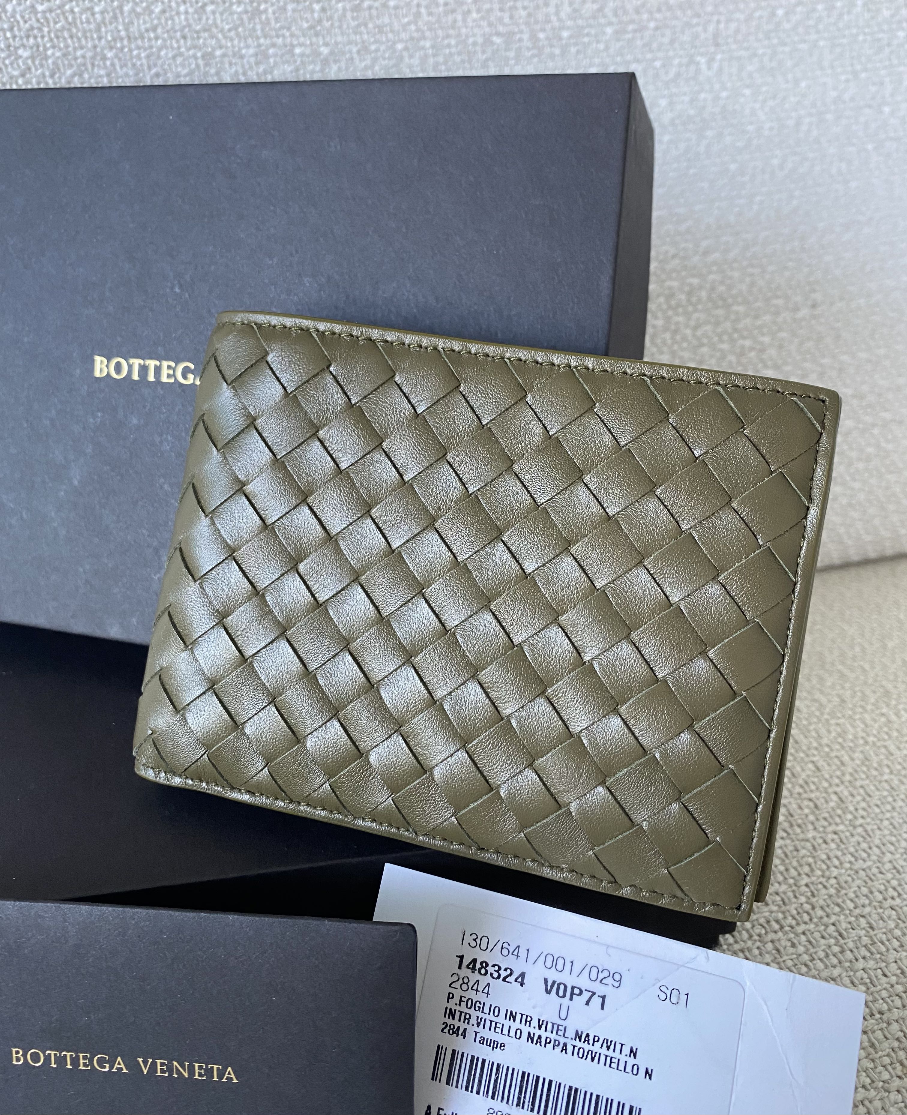 Bv hot sale mens wallet