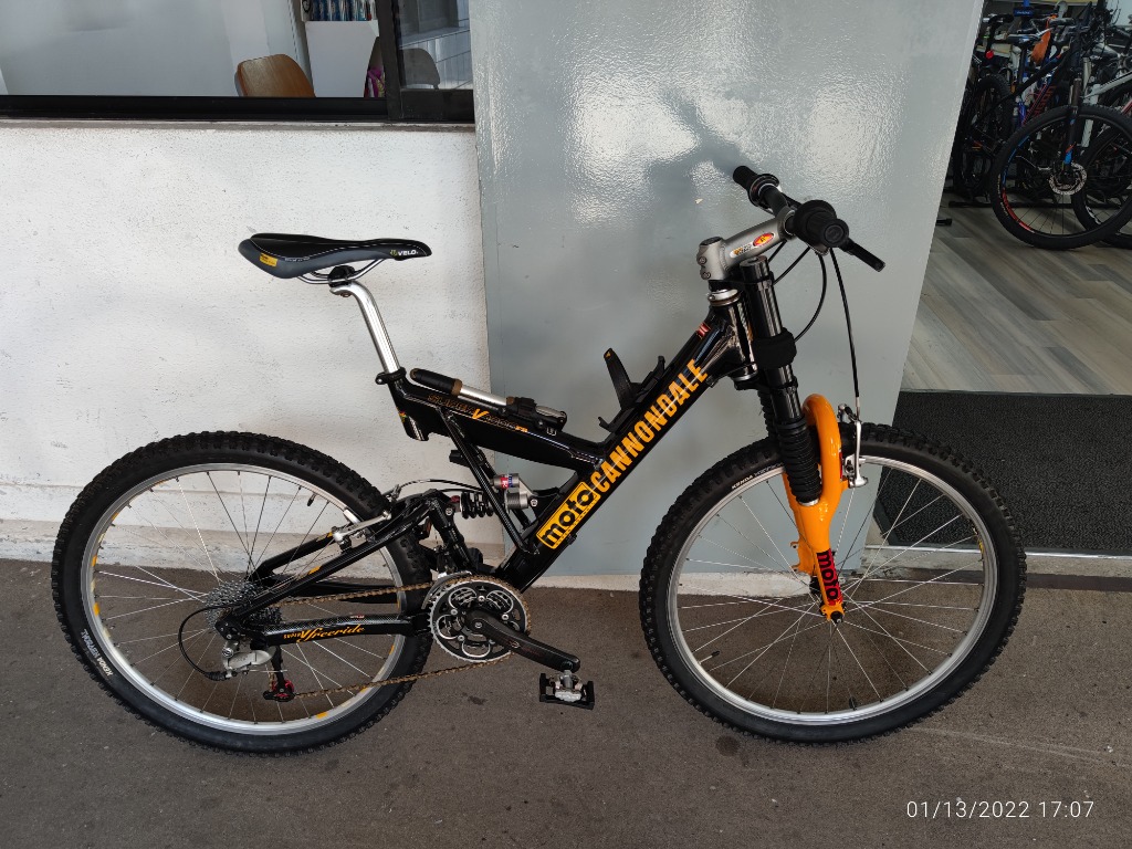 Cannondale super v 1000 price sales