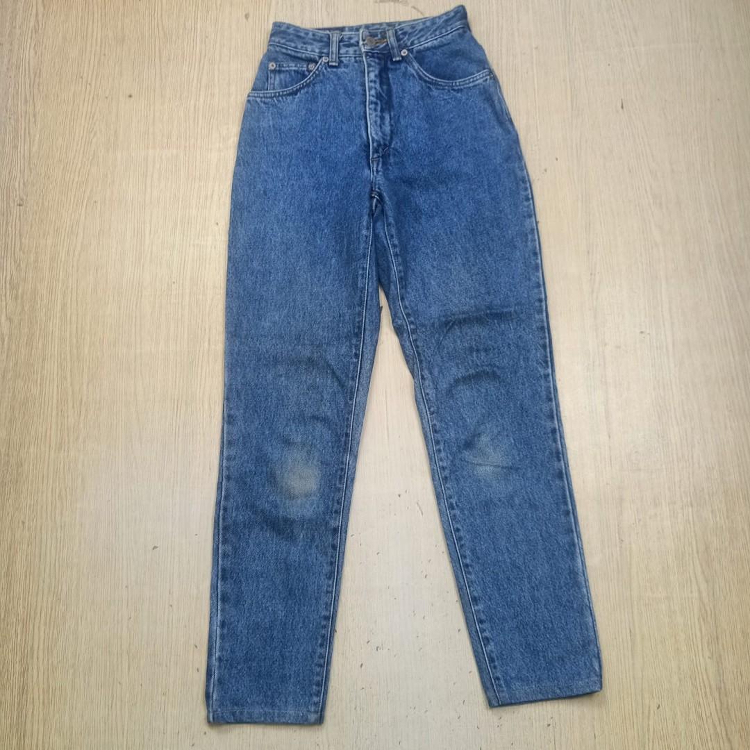 Celana ever blue jeans boyfriend Fesyen Wanita Pakaian Wanita