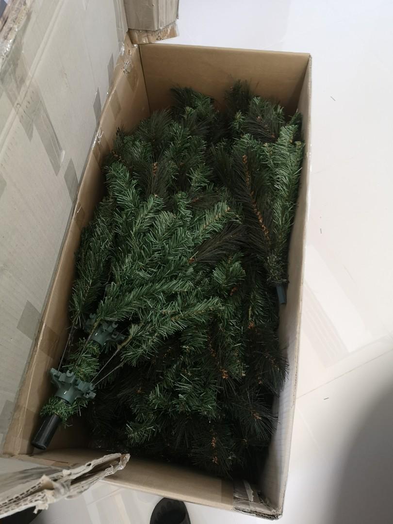 Christmas Tree (Category: Other Home Decor) located in Pasig City. Submitted by pic_a (Listing ID 1137077064, Image 2). Description: almost new used for 1 xmas season lang... no orig box but made a diy box.. loc: tiaong guiguinto bulacan.