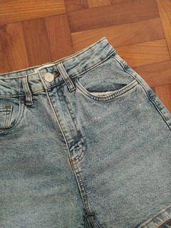 (Category: ) located in . Submitted by onesknow (Listing ID 1137110726, Image 1). Description: .