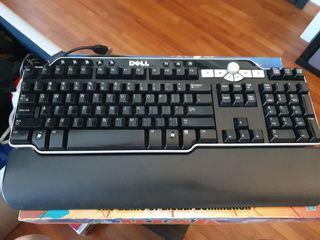 Dell Keyboard with volume and multimedia keys SK-8135