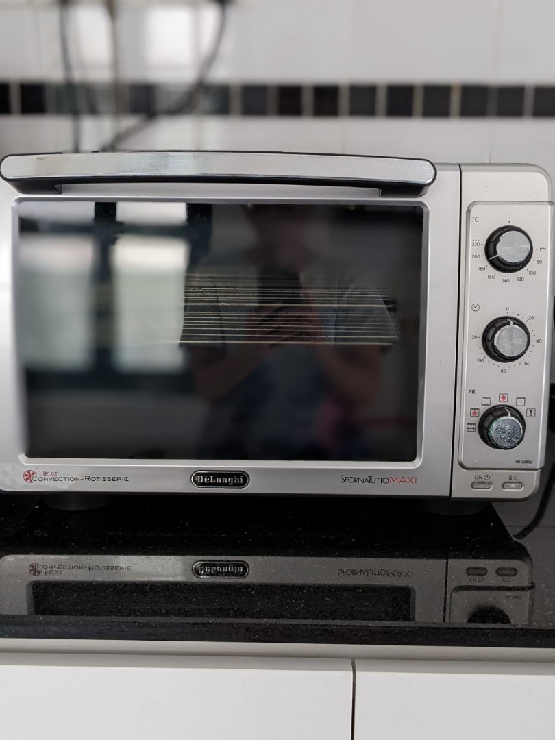 Delonghi EO32852 Electric Oven, TV \u0026 Home Appliances, Kitchen Appliances,  Ovens \u0026 Toasters on Carousell