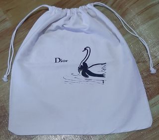 dior dust bolsa with swan