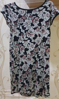 Dress Bunga Hitam