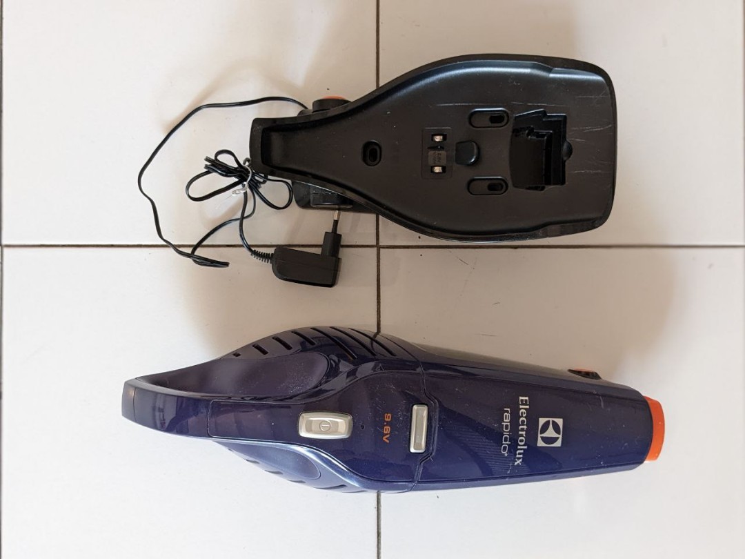Electrolux ZB5108 Handheld vacuum cleaner (9.6V), TV & Home Appliances