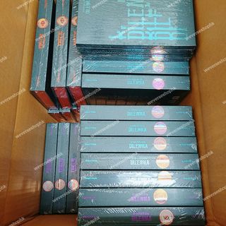 （分類：）位於 。 由 btsyolospath 提交（商品編號 1137116792，圖片 1）。簡介： 。