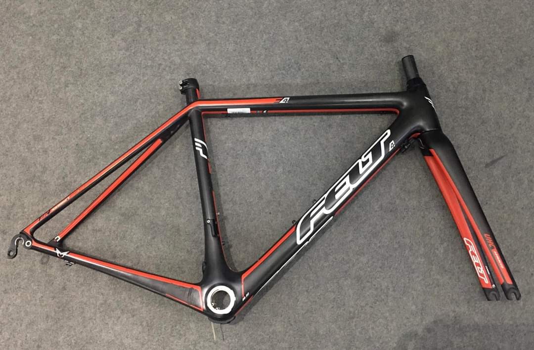 FELT CARBON FRAME SET SIZE 51, Sports Equipment, Bicycles & Parts