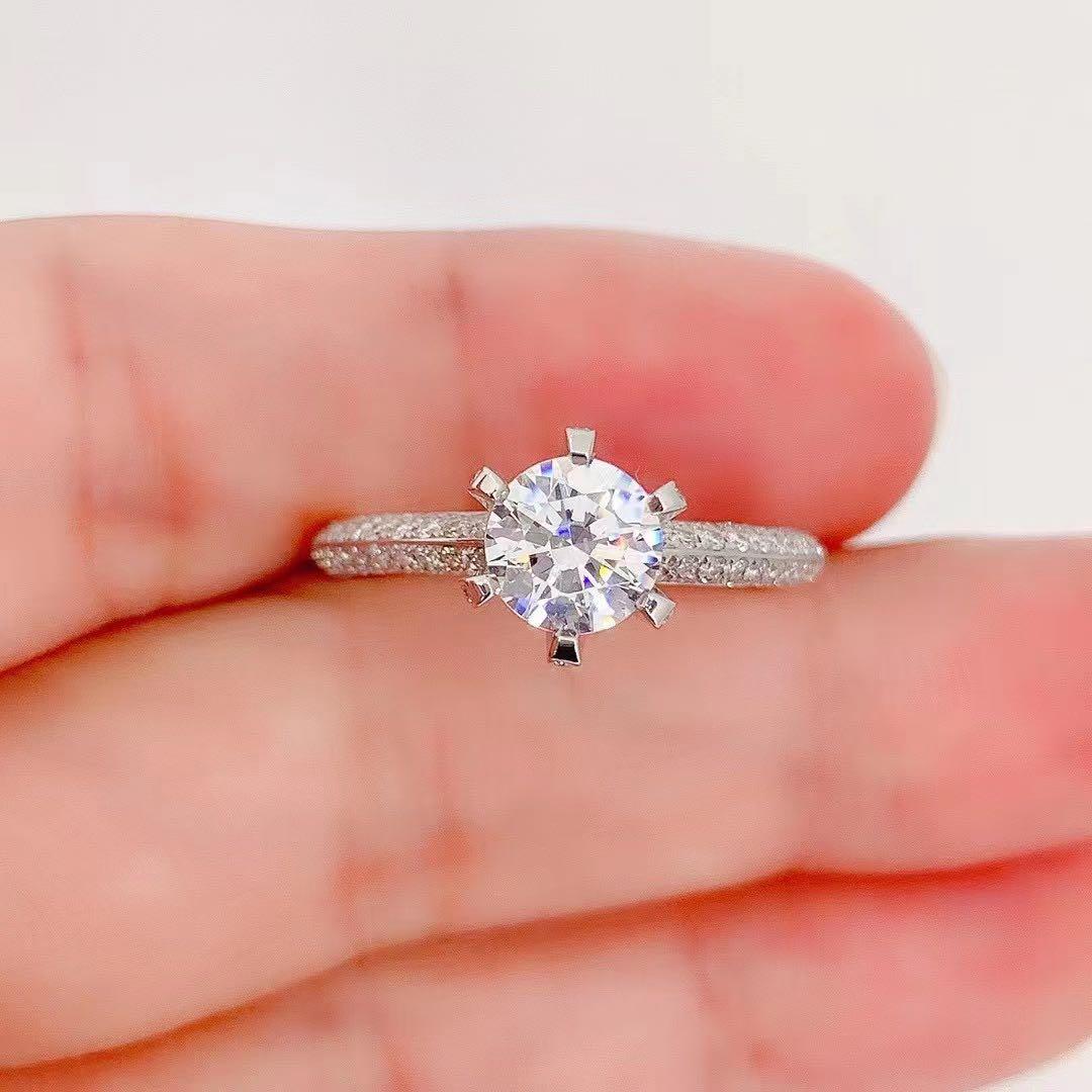 Natural Diamond 國際鑽石大證GIA 一卡D色鑽石戒指（價格連同鑲嵌）, 女裝, 飾物及配件, 戒指- Carousell