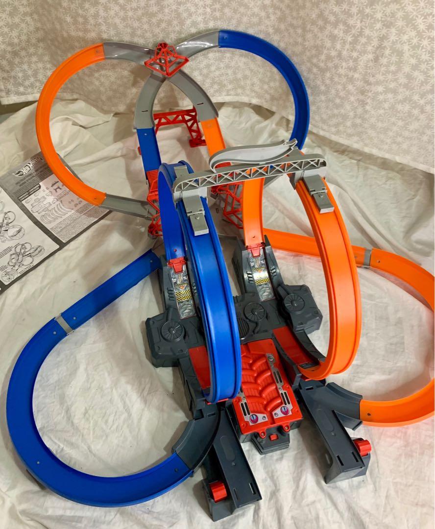 Mattel Hot wheels mega loop mayhem track set, Hobbies & Toys, Toys