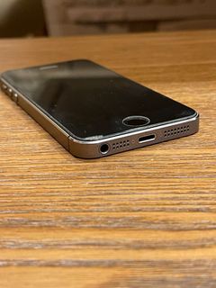 (Category: ) located in . Submitted by cheapbuyspreloved (Listing ID 1137186781, Image 1). Description: .