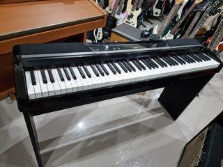 KORG SP-170S DIGITAL PIANO