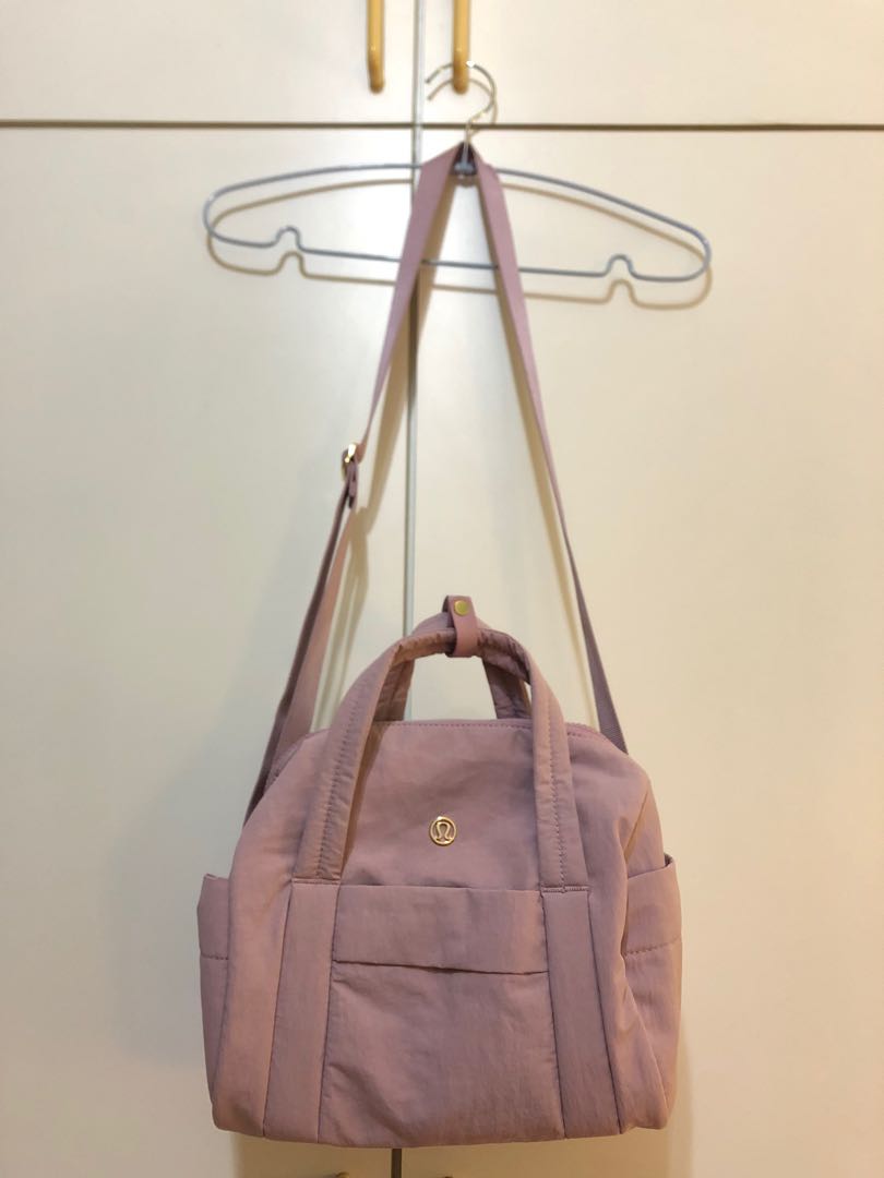 Lululemon On my level Barrel bag mini