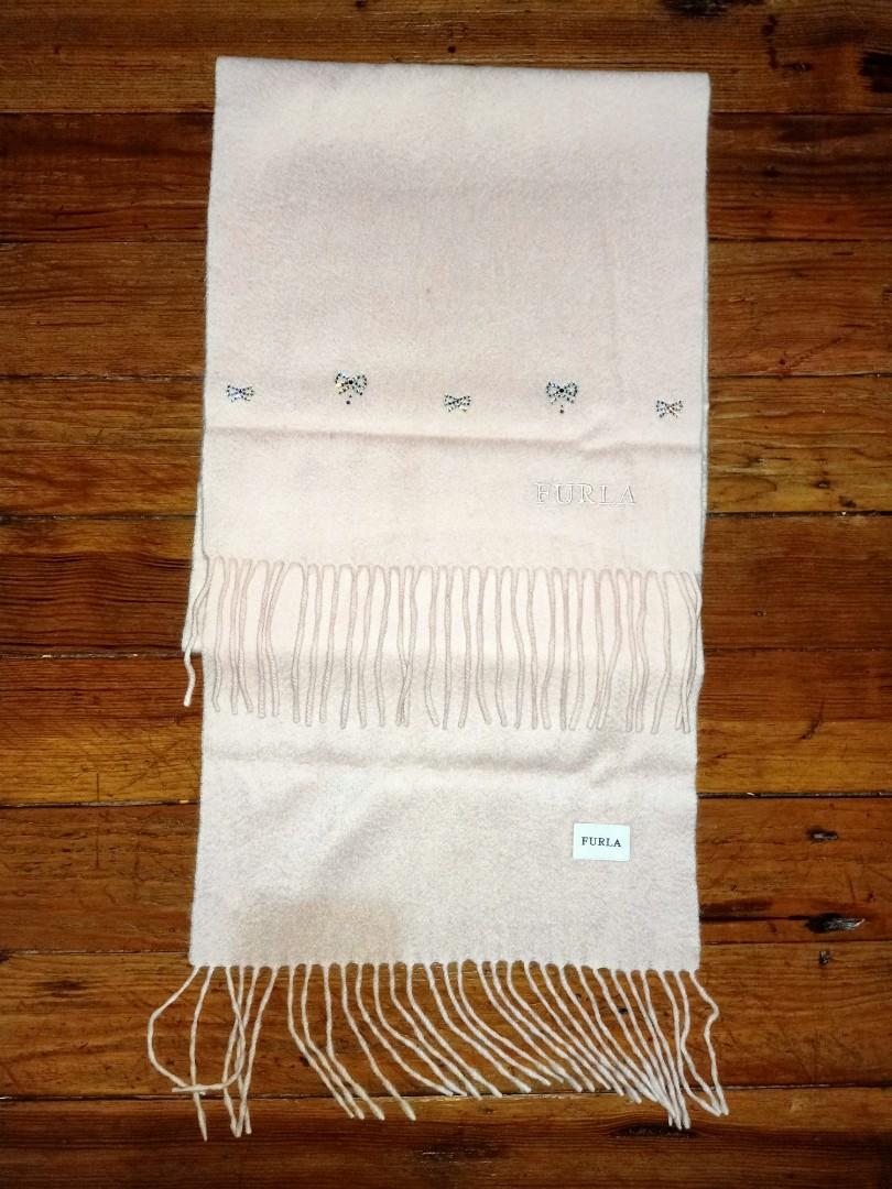 Luxury scarves and neckties (Category: Luxury Accessories) located in Baguio. Submitted by don_ben (Listing ID 1137240052, Image 2). Description: 450 each.