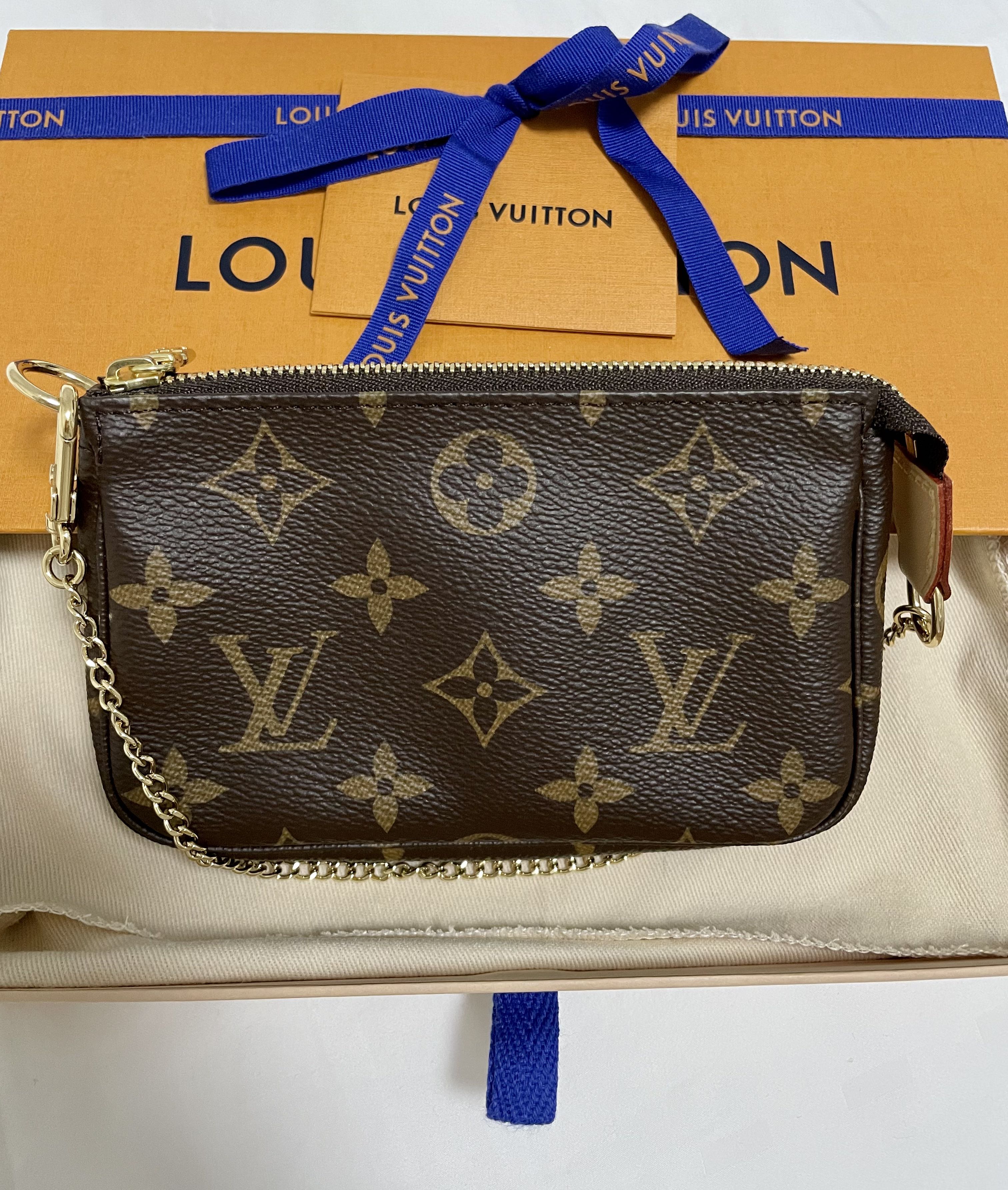 pochette accessoires second hand