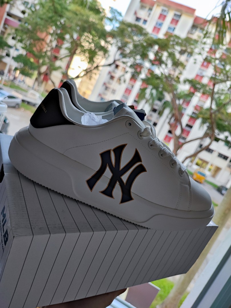 MLB New York Yankees Big Ball Chunky A Shoes Baseball Sneakers