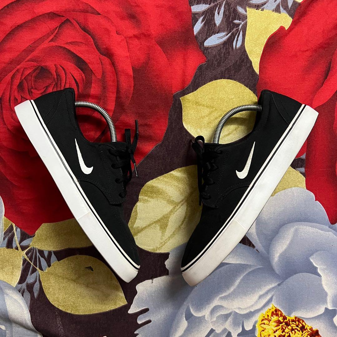 Nike sb clutch men's hotsell skate shoes