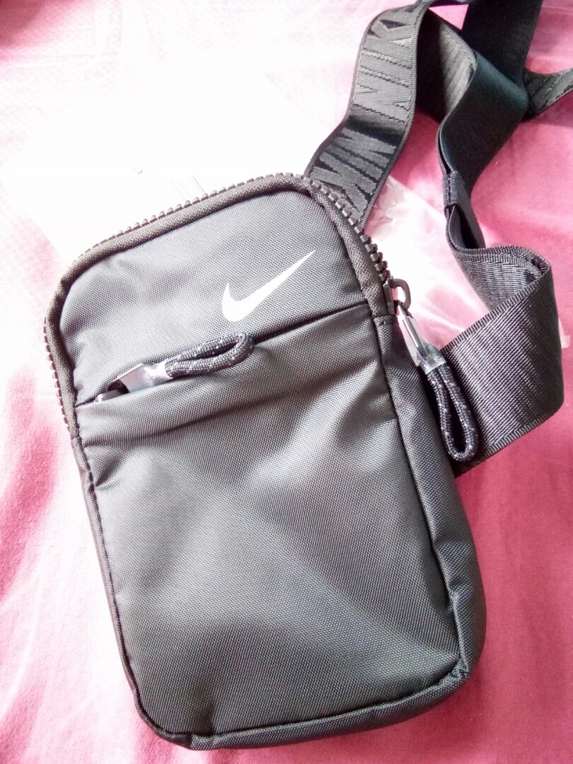Orig Nike bag, Men's Fashion, Bags, Belt bags, Clutches and Pouches on ...