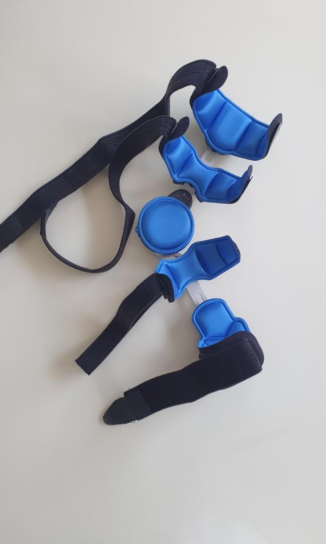 Ossur Elbow Brace (left), Health & Nutrition, Braces, Support & Protection on Carousell