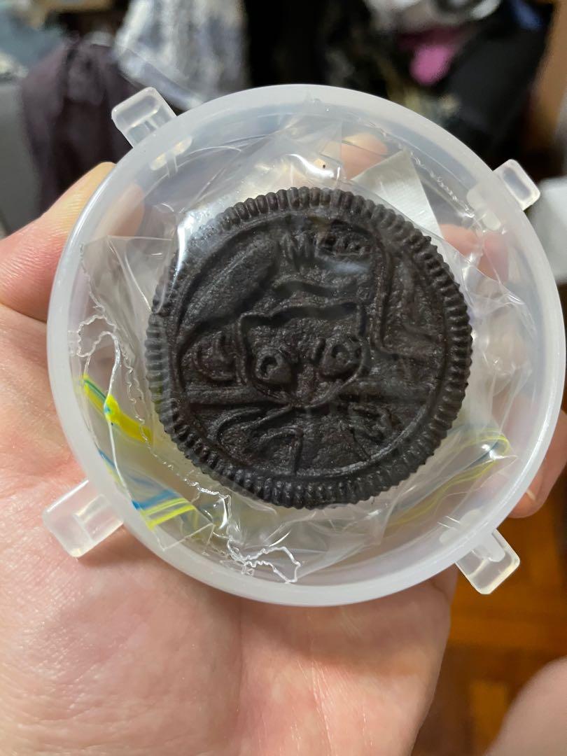 Pokemon Oreo Mew (Rare, Mint Condition), Hobbies & Toys, Memorabilia