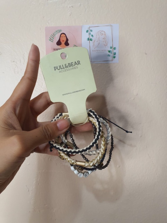 Bracelet pull clearance and bear