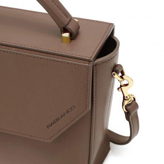 Rabeanco Sayana crossbody in olive (Category: Bags & Wallets) located in Singapore. Submitted by zuanqing (Listing ID 1137086215, Image 2). Description: New from Early Spring Summer 20 Collection. Limited single batch only on seasonal palette. Features - Smooth cow leather boxy crossbody bag - Secured by stylish mini flip lock - Top handle for extra convenience - Adjustable and detachable shoulder strapMeasurements20(W) x 13.5(H) x 5(D) cm / 8"(W
