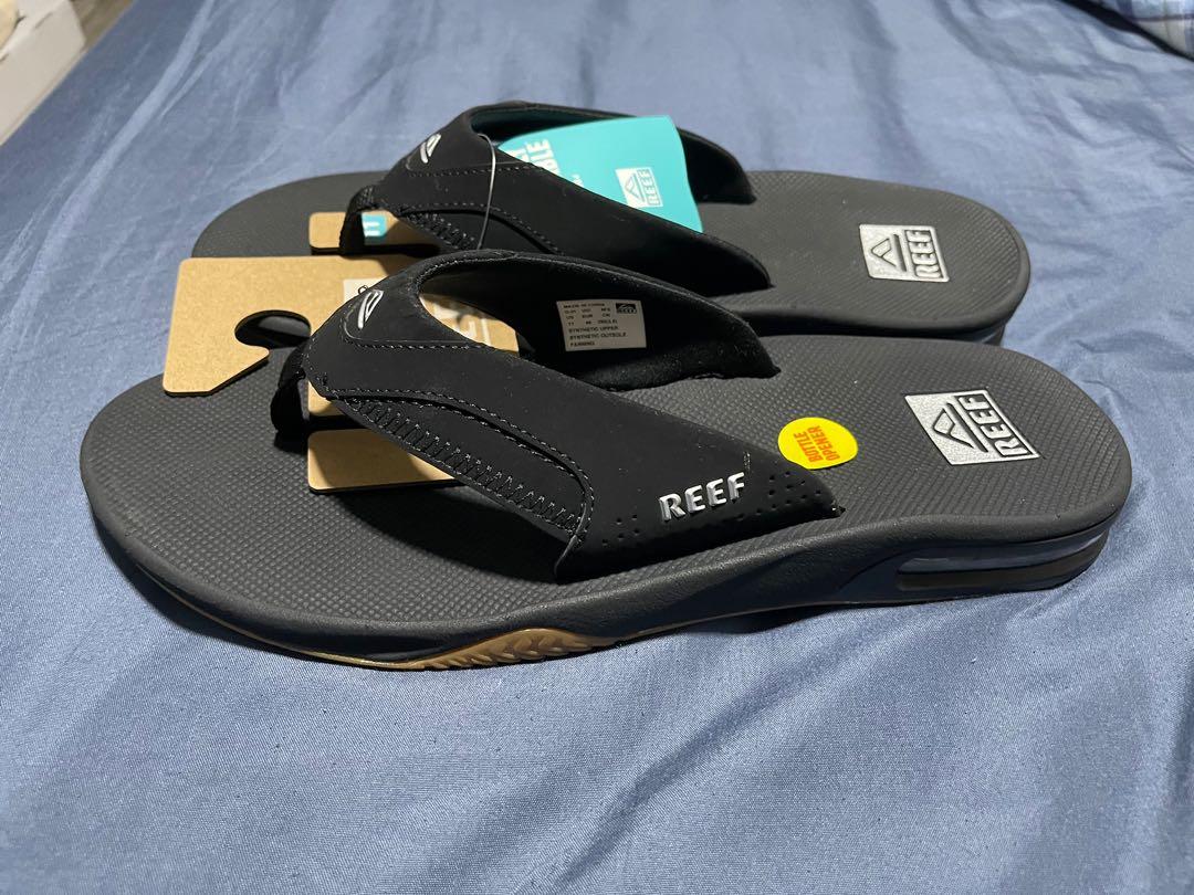 Reef flip flops store with bottle opener
