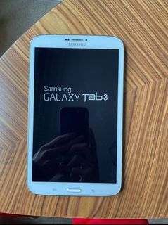 （分類：）位於 。 由 secondhandseller852 提交（商品編號 1137100567，圖片 1）。簡介： 。