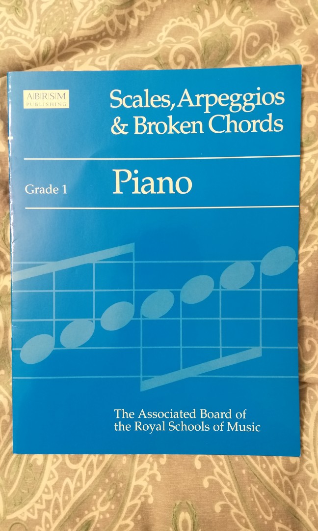 Scales, Arpeggios and Broken Chords Piano Grade 1, 興趣及遊戲, 音樂、樂器 & 配件
