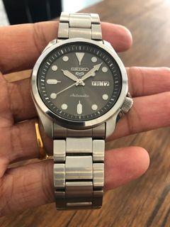 Seiko 5 SRPE61K1 Automatic Watch