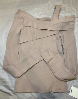 （分類：）位於 。 由 aquahk 提交（商品編號 1137097645，圖片 1）。簡介： 。