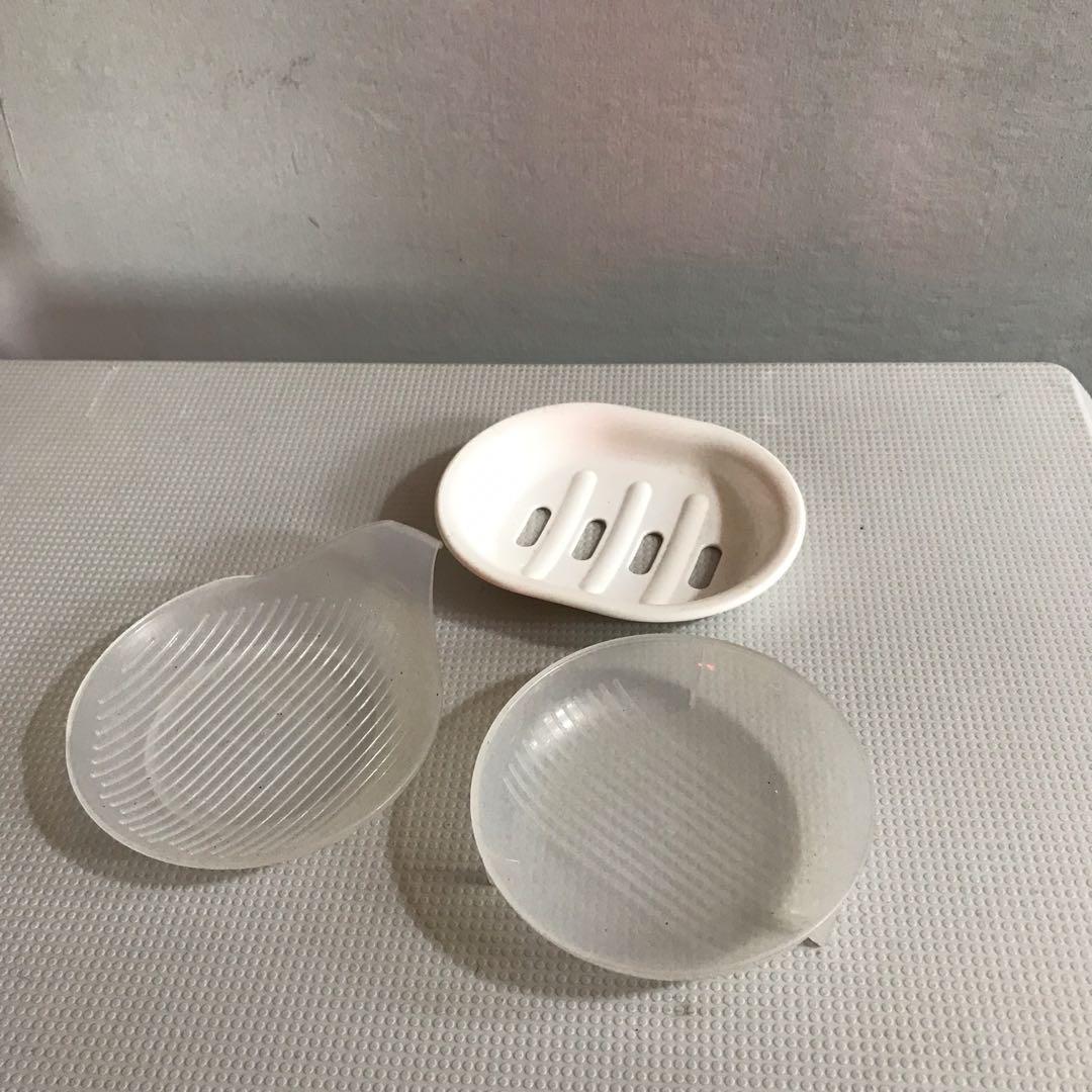 Soap dish - plasticware 22 (Category: Bathtub & Bath Accessories) located in Malabon City. Submitted by mldg.surplus (Listing ID 1137097739, Image 1). Description: MLDG Surplus MOP: Gcash Shipping via Gogo xpress/ Lalamove. Shipping every Monday & Thursday. Reminder: No reservation, we can accept your offer, but it doesn't mean that the item is reserved. No other picture. Payment first policy. Please follow our shop and FB Page: https://www.faceb