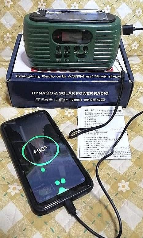 Portable Hand Crank Solar Power Supply Emergency AM/FM Radio MP3 Music Player 5V 