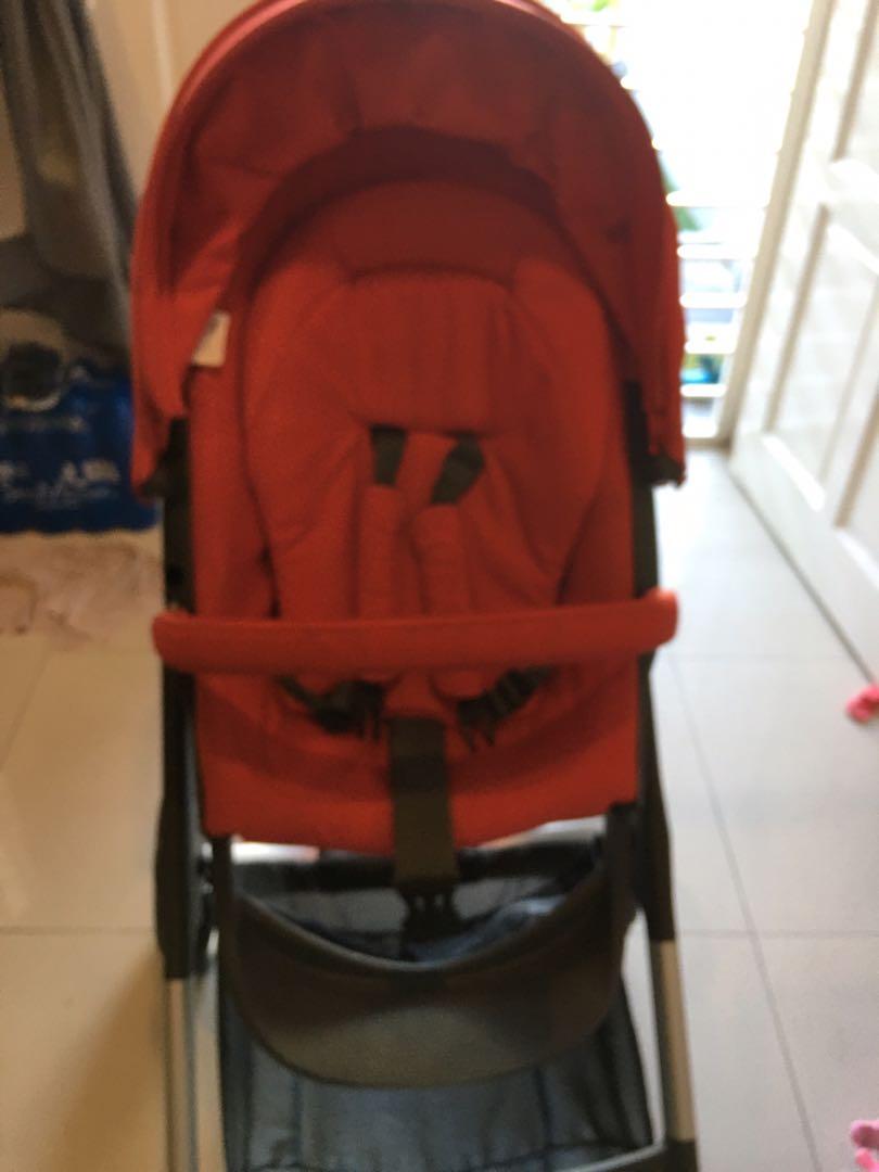 Stroller (Category: Strollers) located in Shah Alam. Submitted by mimus (Listing ID 1137161802, Image 3). Description: STOKKE STROLLER RM 700 Original buy at 5500.