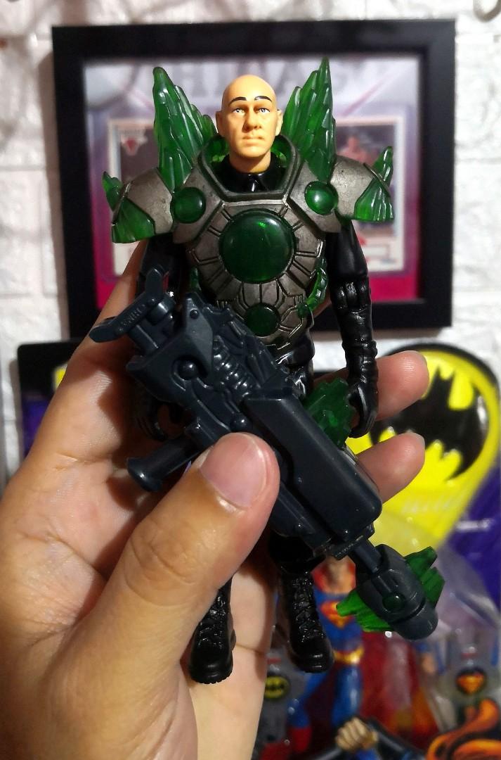 SUPERMAN RETURNS lex luthor mattel dc comics (Category: Figurines & Statues) located in Pasay City. Submitted by monjentoysandcollectibles (Listing ID 1137088922, Image 1). Description: SUPERMAN RETURNS 🎬 movie Lex Luthor mattel (no box) - good condition working gimmicks complete P700 only Location: Pasay City | PinMap: MONJEN Lalamove grab 🛵 or meetUps 🏪 Or shipping via JRS express ✈️ MOP: BDO GCASH PALAWAN 💰 1st to pay gets the item, no lon