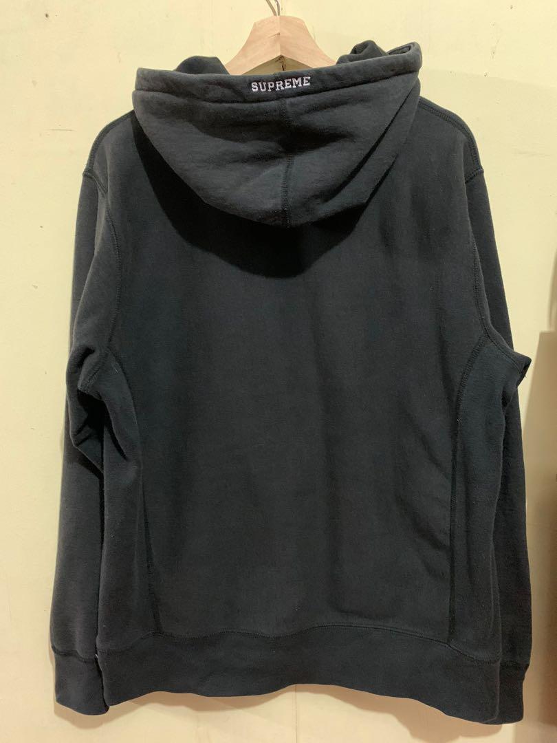 Supreme embossed logo hoodie ss18 store