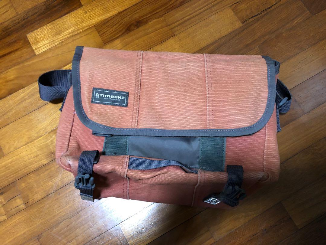 Timbuk2 Messenger, Men's Fashion, Bags, Sling Bags on Carousell