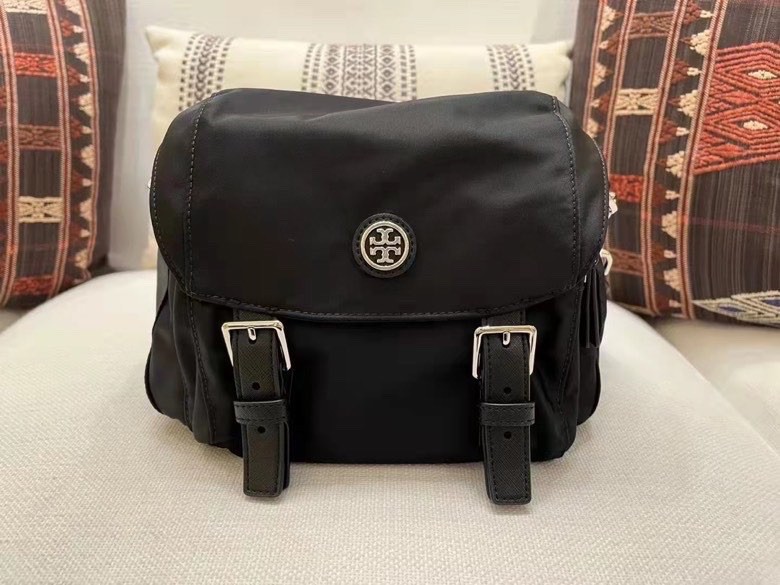Tory burch nylon messenger clearance bag